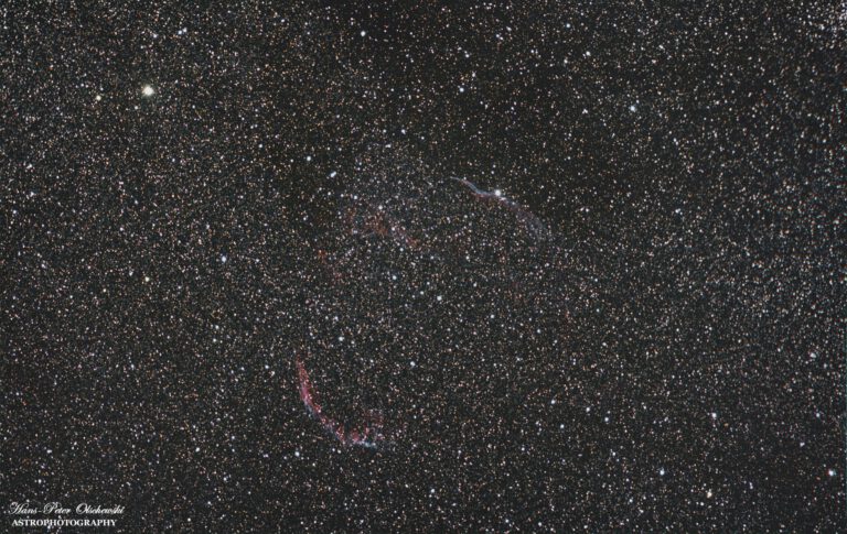Der Cygnus Loop und seine Teilstrukturen NGC 6960 und NGC 6992