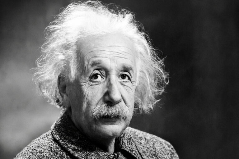 Einsteins Relativitätstheorie – Raum und Zeit vereint in der Relativität